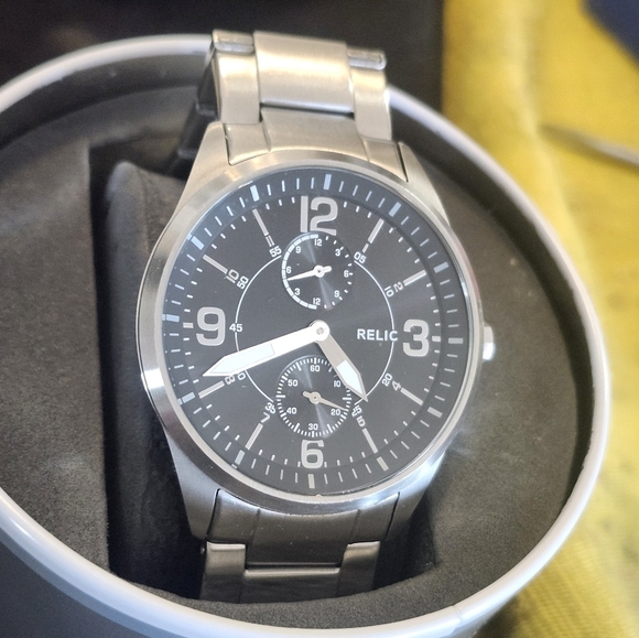 BRAND NEW RELIC Mens Chronograph - Picture 2 of 5